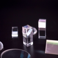 光學棱鏡的主要類型有那些？